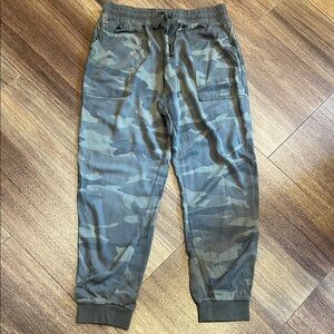 Splendid Green Camouflage Joggers